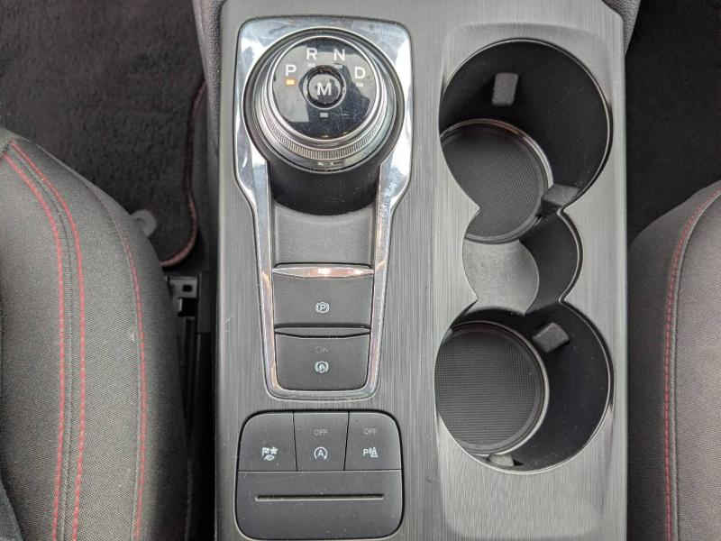 Photo 15 de l’annonce de FORD Kuga d’occasion à vendre à AUBAGNE