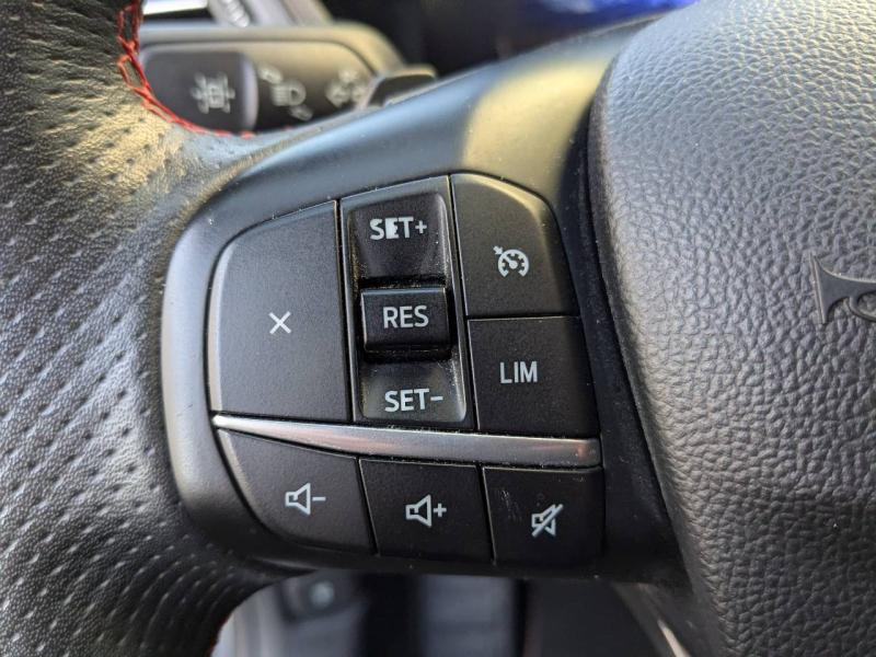 Photo 16 de l’annonce de FORD Kuga d’occasion à vendre à AUBAGNE