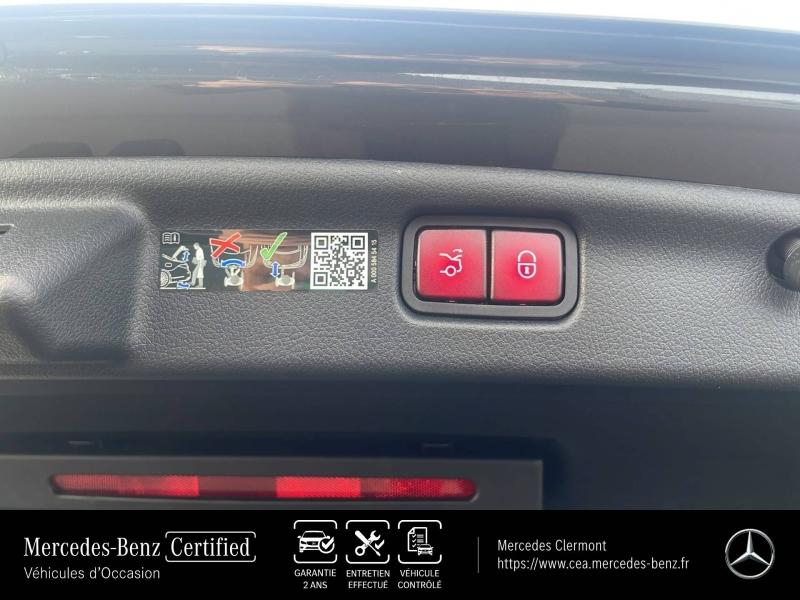 Photo 11 de l’annonce de MERCEDES-BENZ Classe C d’occasion à vendre à AUBIÈRE