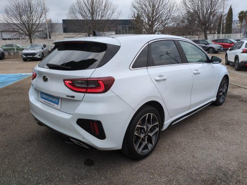 Photo 4 de l’annonce de KIA Ceed d’occasion à vendre à NÎMES