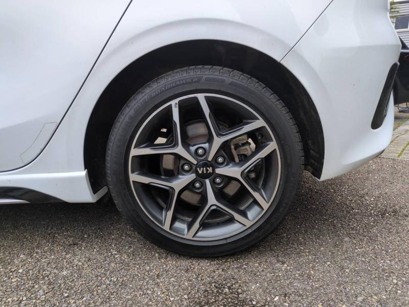 Photo 11 de l’annonce de KIA Ceed d’occasion à vendre à NÎMES
