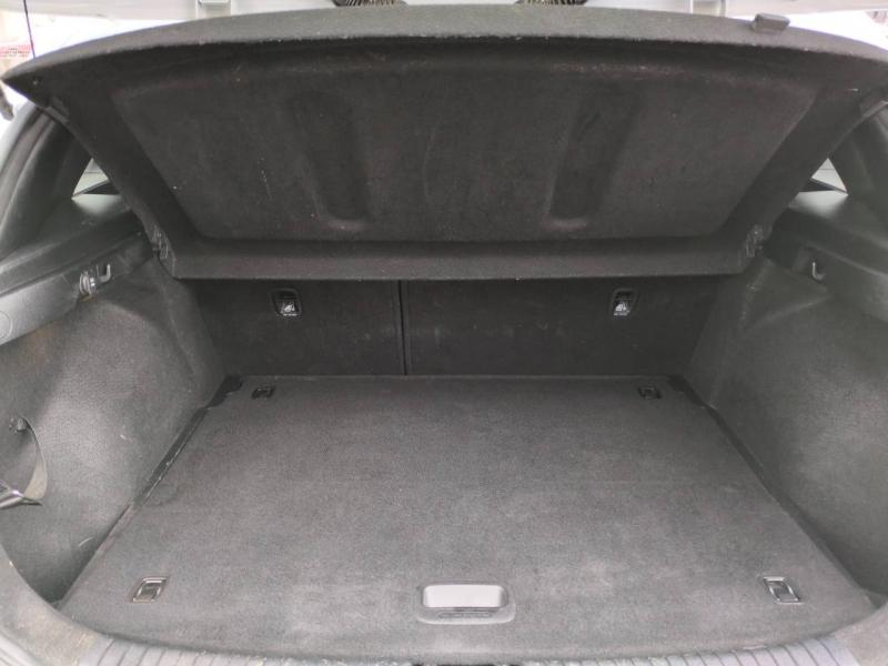 Photo 15 de l’annonce de KIA Ceed d’occasion à vendre à NÎMES