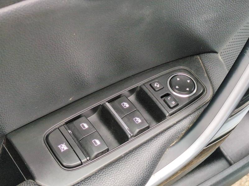 Photo 18 de l’annonce de KIA Ceed d’occasion à vendre à NÎMES