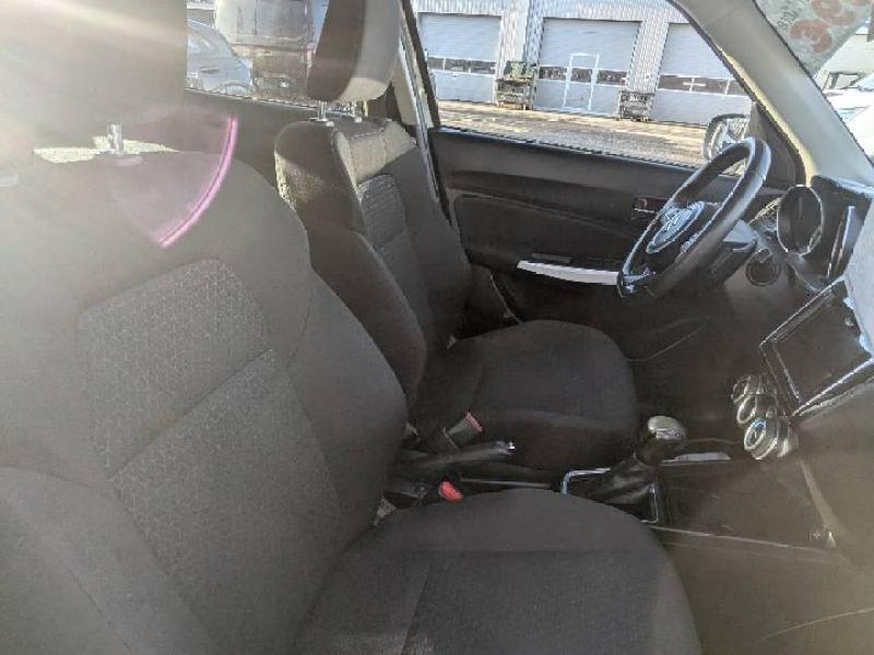 Photo 8 de l’annonce de SUZUKI Swift d’occasion à vendre à GAP