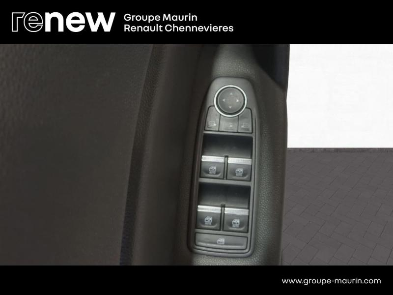 Photo 14 de l’annonce de RENAULT Captur d’occasion à vendre à CHENNEVIÈRES-SUR-MARNE