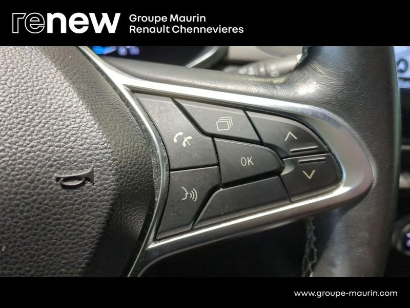 Photo 17 de l’annonce de RENAULT Captur d’occasion à vendre à CHENNEVIÈRES-SUR-MARNE