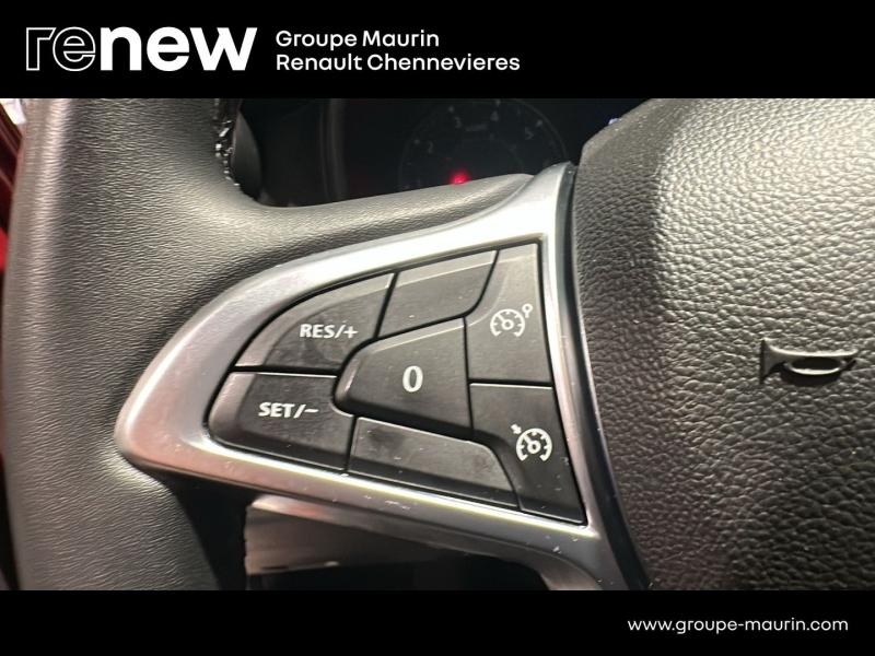 Photo 17 de l’annonce de DACIA Duster d’occasion à vendre à CHENNEVIÈRES-SUR-MARNE