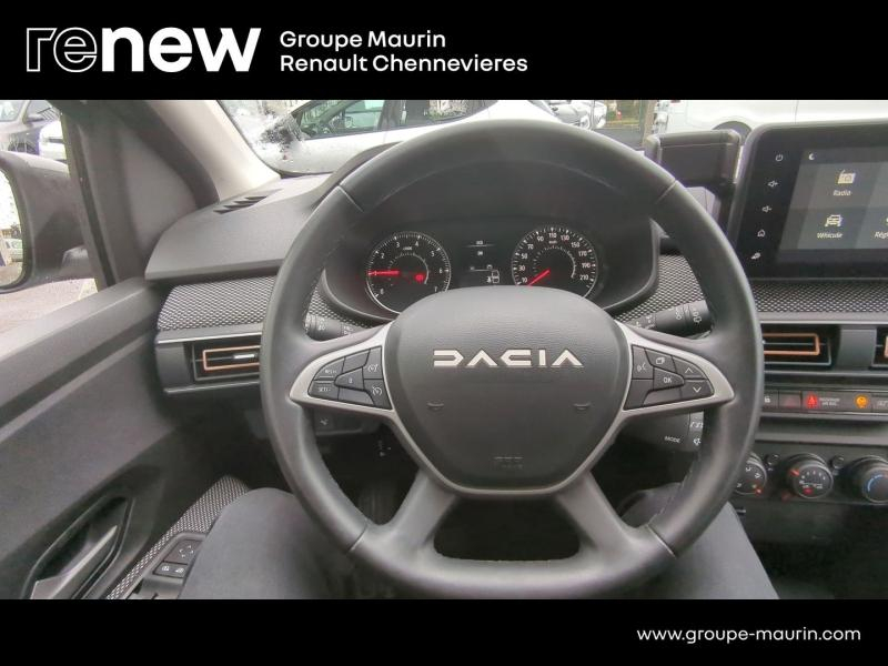 Photo 15 de l’annonce de DACIA Sandero d’occasion à vendre à CHENNEVIÈRES-SUR-MARNE