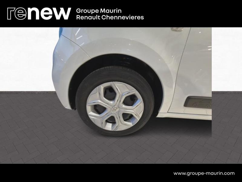 Photo 9 de l’annonce de RENAULT Twingo d’occasion à vendre à CHENNEVIÈRES-SUR-MARNE