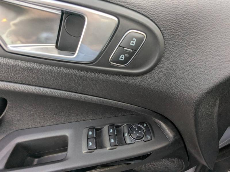 Photo 12 de l’annonce de FORD EcoSport d’occasion à vendre à FRÉJUS