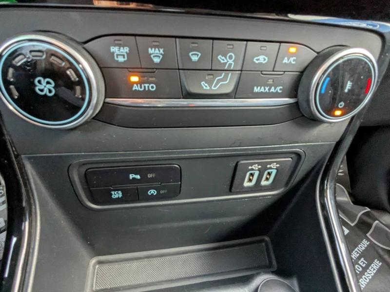 Photo 19 de l’annonce de FORD EcoSport d’occasion à vendre à FRÉJUS