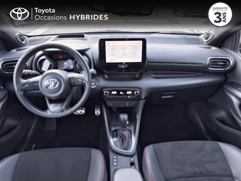 Photo 8 de l’annonce de TOYOTA Yaris d’occasion à vendre à MONTFAVET