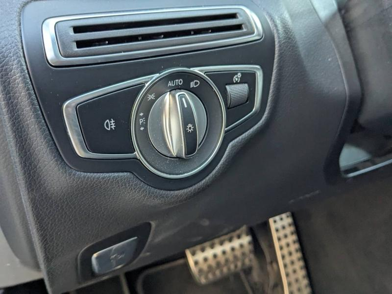 Photo 14 de l’annonce de MERCEDES-BENZ Classe C Coupé d’occasion à vendre à AIX-EN-PROVENCE