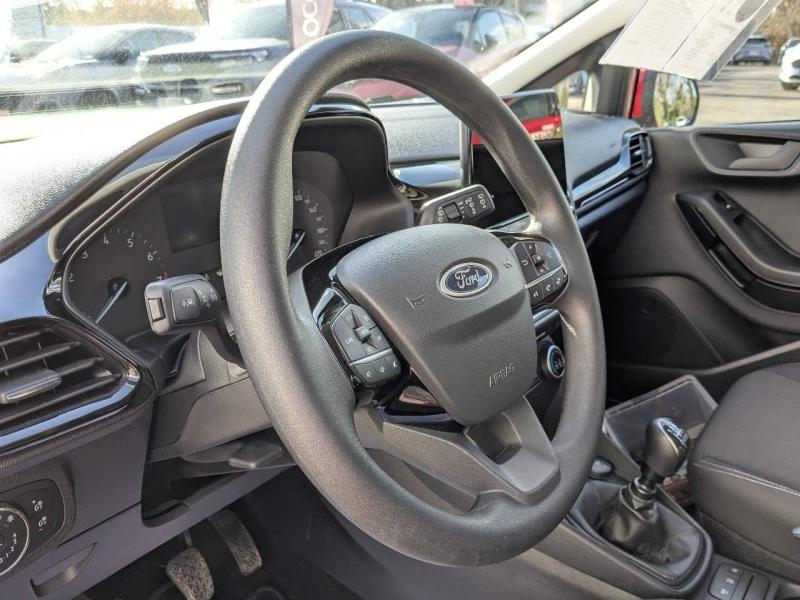 Photo 12 de l’annonce de FORD Fiesta d’occasion à vendre à AIX-EN-PROVENCE