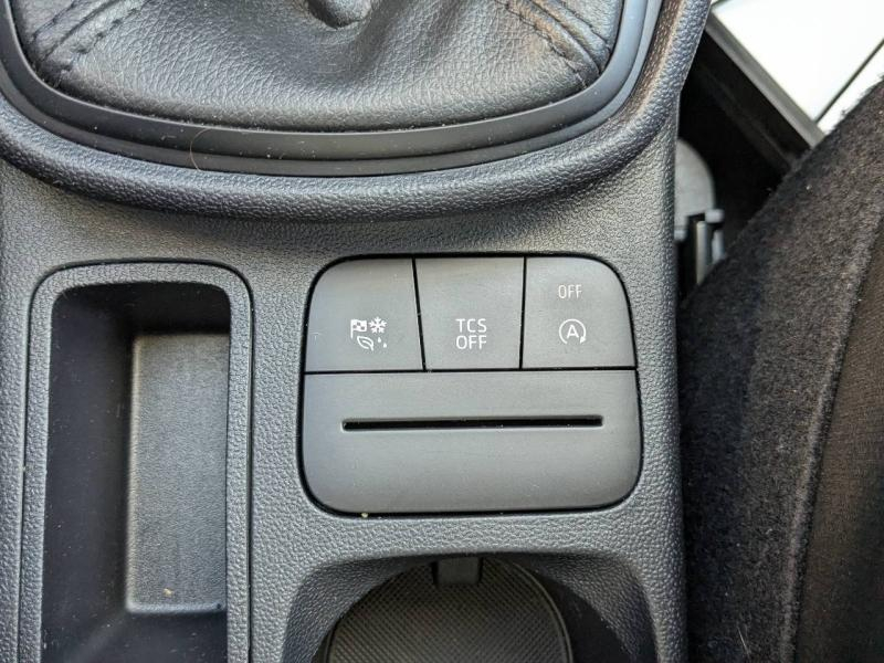 Photo 17 de l’annonce de FORD Fiesta d’occasion à vendre à AIX-EN-PROVENCE