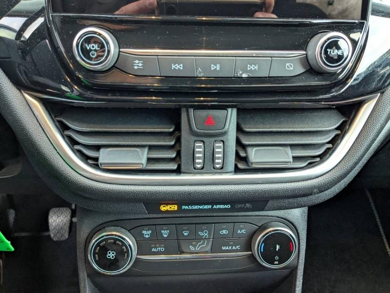 Photo 14 de l’annonce de FORD Fiesta d’occasion à vendre à AUBAGNE