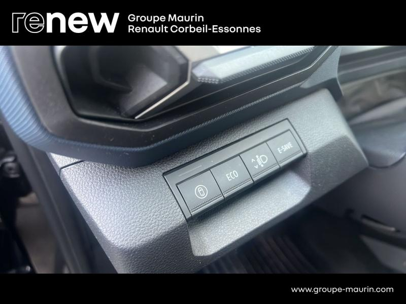 Photo 18 de l’annonce de DACIA Duster d’occasion à vendre à CORBEIL-ESSONNES