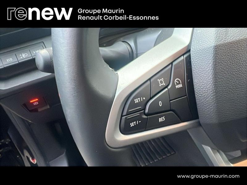 Photo 19 de l’annonce de DACIA Duster d’occasion à vendre à CORBEIL-ESSONNES