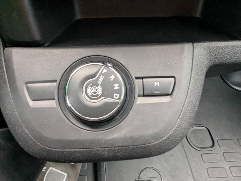 Photo 20 de l’annonce de OPEL Vivaro Fg VUL d’occasion à vendre à FRÉJUS