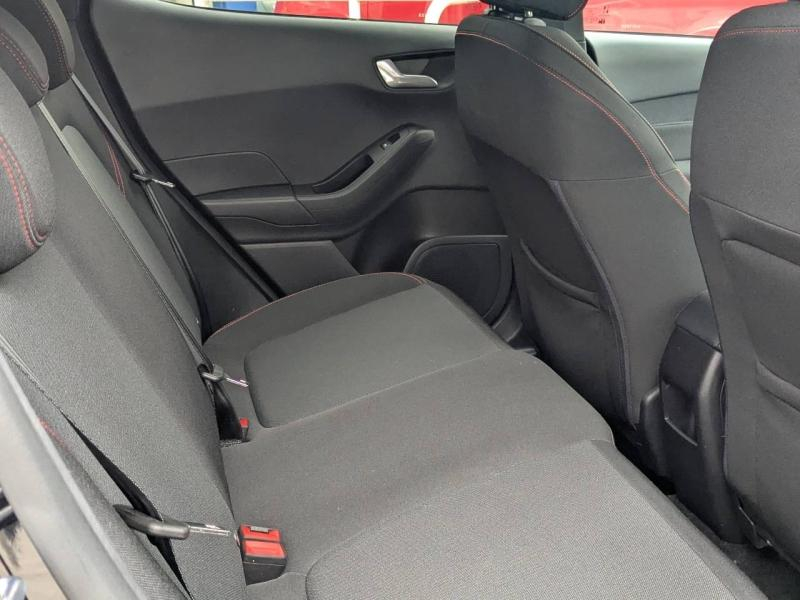 Photo 6 de l’annonce de FORD Fiesta d’occasion à vendre à AIX-EN-PROVENCE