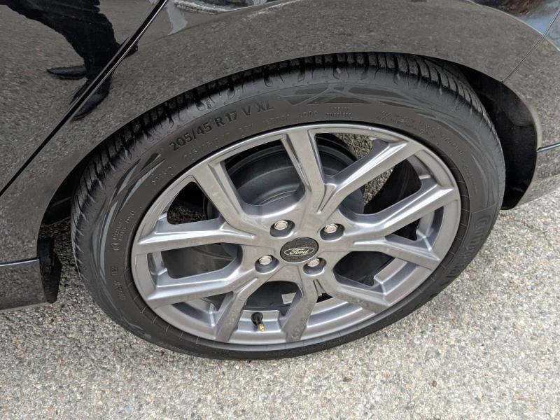 Photo 9 de l’annonce de FORD Fiesta d’occasion à vendre à AIX-EN-PROVENCE