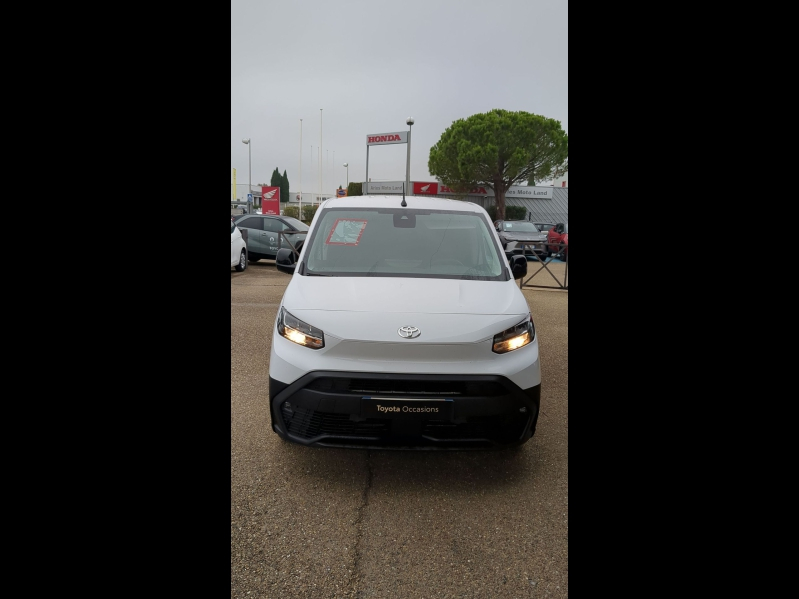 Photo 9 de l’annonce de TOYOTA ProAce City VUL d’occasion à vendre à ARLES