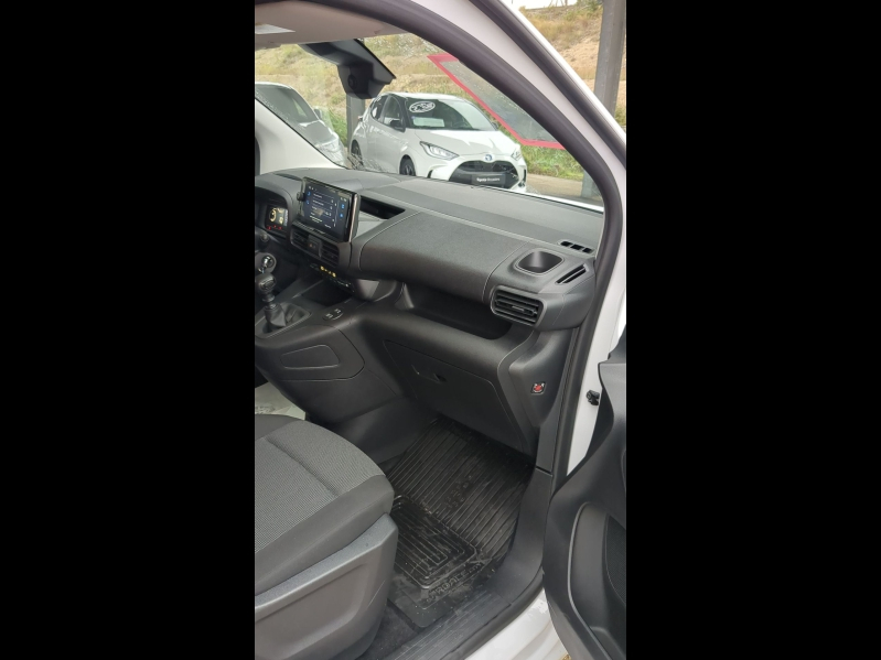 Photo 15 de l’annonce de TOYOTA ProAce City VUL d’occasion à vendre à ARLES