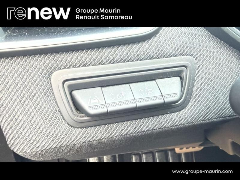 Photo 18 de l’annonce de RENAULT Clio d’occasion à vendre à SAMOREAU