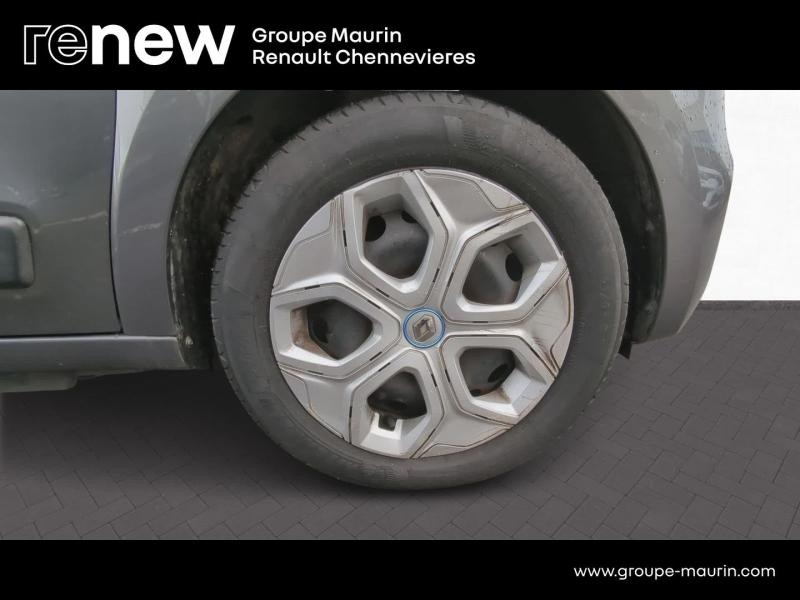 Photo 12 de l’annonce de RENAULT Twingo d’occasion à vendre à CHENNEVIÈRES-SUR-MARNE