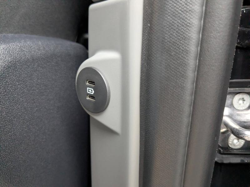 Photo 17 de l’annonce de FORD Tourneo Custom d’occasion à vendre à DRAGUIGNAN