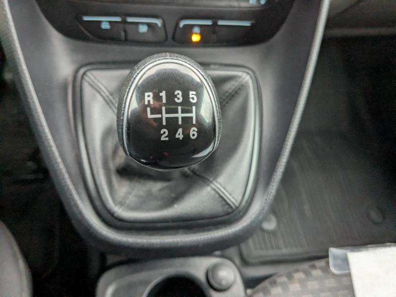 Photo 15 de l’annonce de FORD Transit Connect VUL d’occasion à vendre à MARSEILLE