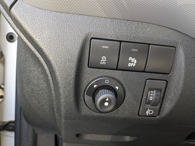 Photo 10 de l’annonce de CITROEN Berlingo d’occasion à vendre à MARSEILLE