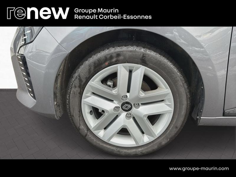 Photo 9 de l’annonce de RENAULT Clio d’occasion à vendre à CORBEIL-ESSONNES