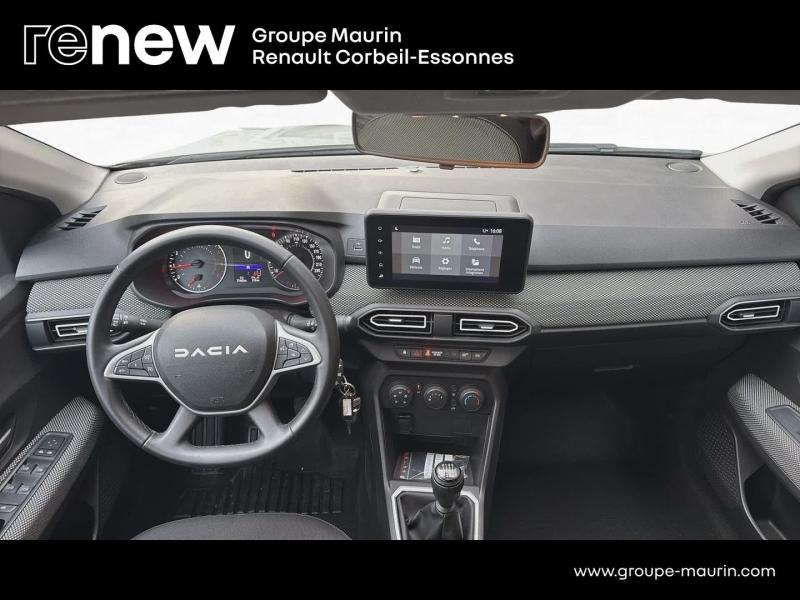 Photo 13 de l’annonce de DACIA Jogger d’occasion à vendre à CORBEIL-ESSONNES