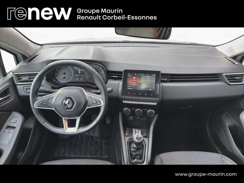 Photo 13 de l’annonce de RENAULT Clio d’occasion à vendre à CORBEIL-ESSONNES