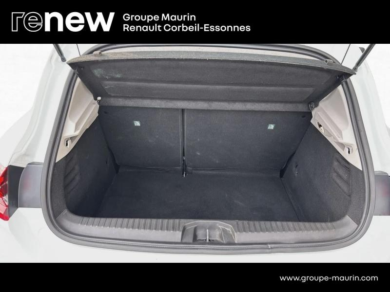 Photo 15 de l’annonce de RENAULT Clio d’occasion à vendre à CORBEIL-ESSONNES