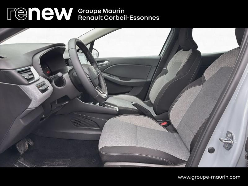 Photo 9 de l’annonce de RENAULT Clio d’occasion à vendre à CORBEIL-ESSONNES