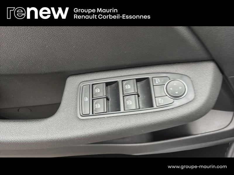 Photo 18 de l’annonce de RENAULT Clio d’occasion à vendre à CORBEIL-ESSONNES