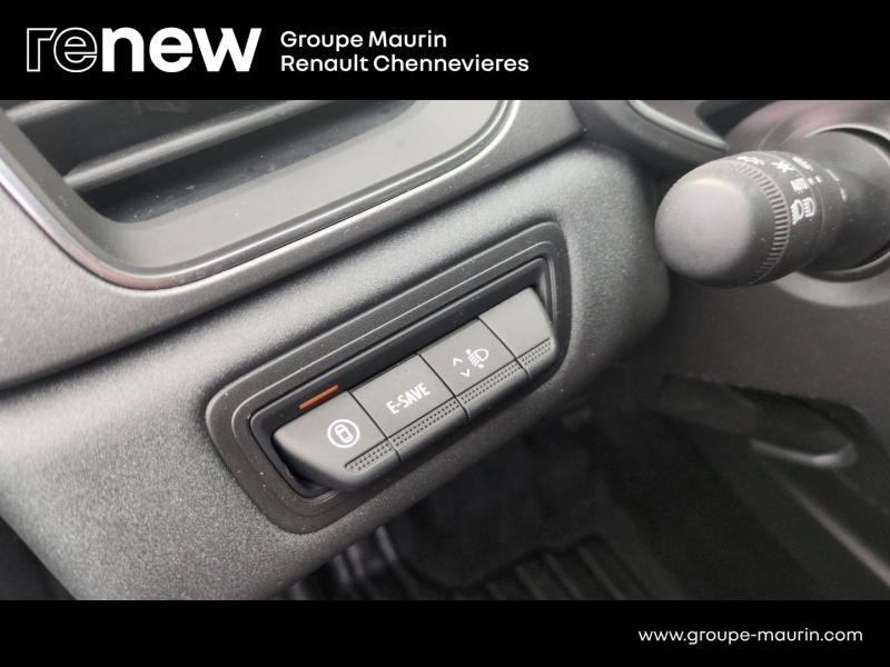 Photo 16 de l’annonce de RENAULT Captur d’occasion à vendre à CHENNEVIÈRES-SUR-MARNE