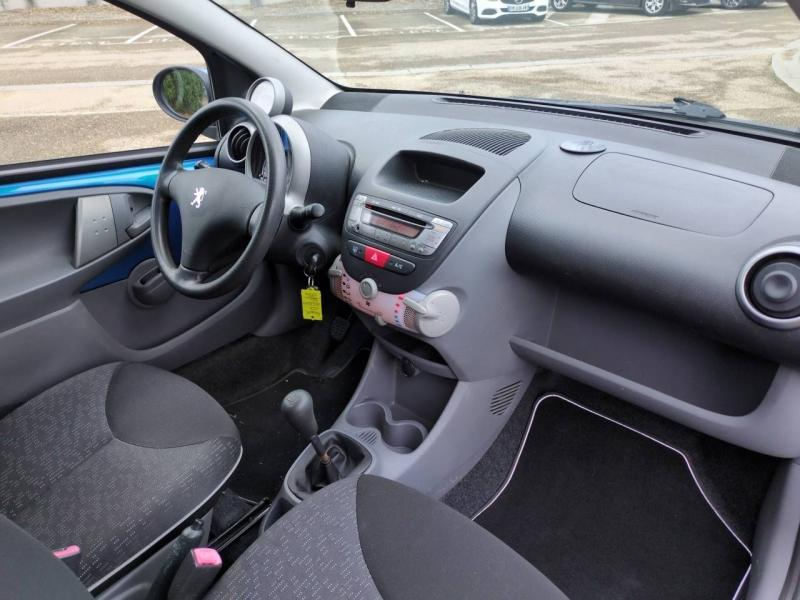 Photo 13 de l’annonce de PEUGEOT 107 d’occasion à vendre à NÎMES