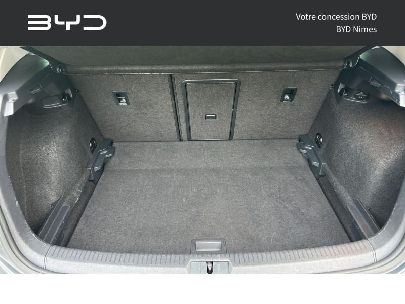 Photo 7 de l’annonce de VOLKSWAGEN Golf d’occasion à vendre à NIMES