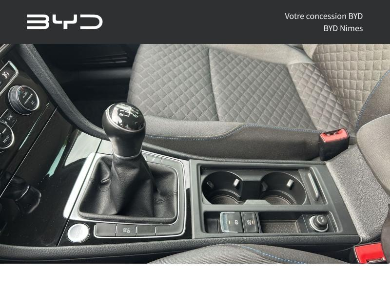 Photo 17 de l’annonce de VOLKSWAGEN Golf d’occasion à vendre à NIMES