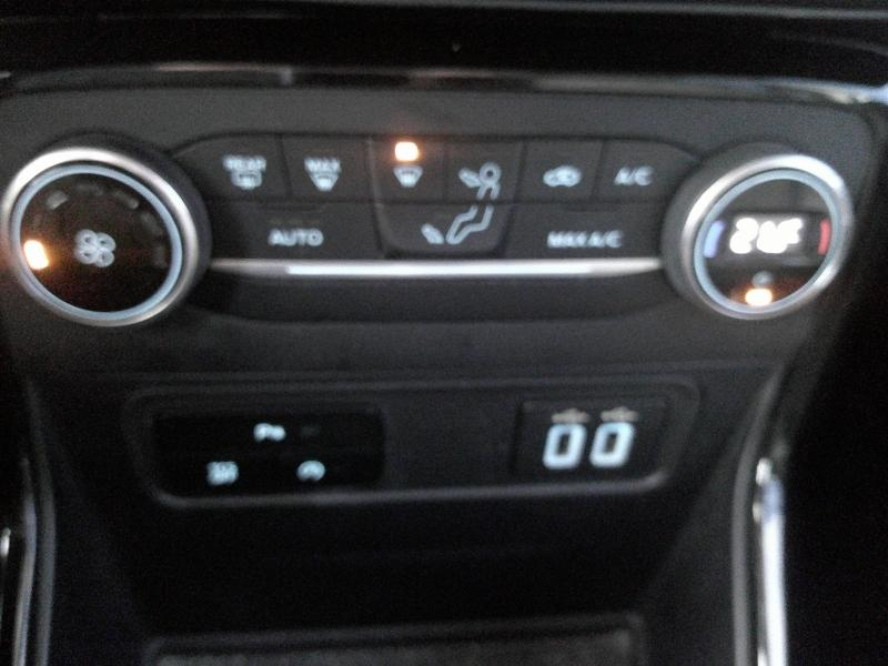 Photo 14 de l’annonce de FORD EcoSport d’occasion à vendre à PERPIGNAN