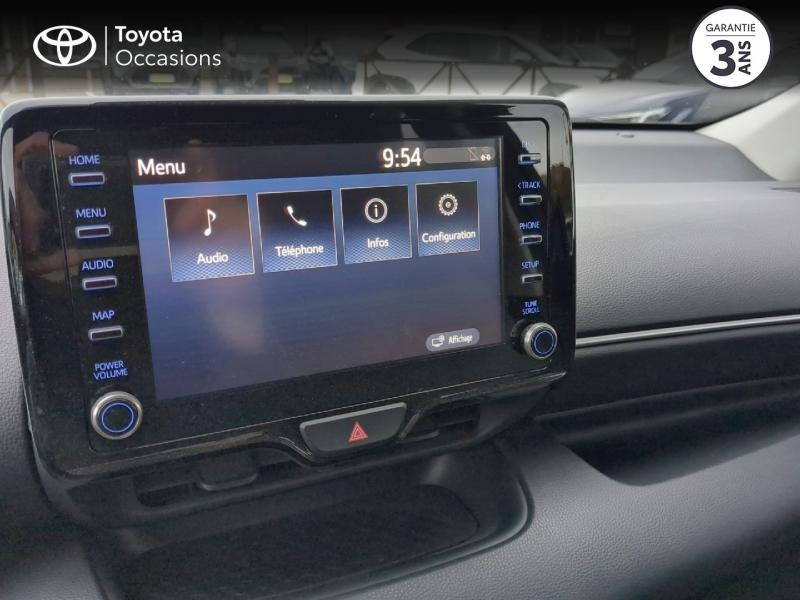 Photo 15 de l’annonce de TOYOTA Yaris d’occasion à vendre à ARLES