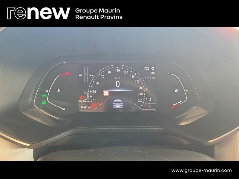 Photo 16 de l’annonce de RENAULT Clio d’occasion à vendre à PROVINS