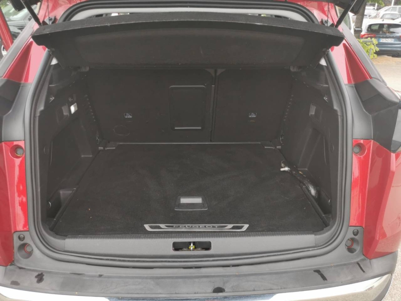 Photo 16 de l’annonce de PEUGEOT 3008 d’occasion à vendre à MARSEILLE
