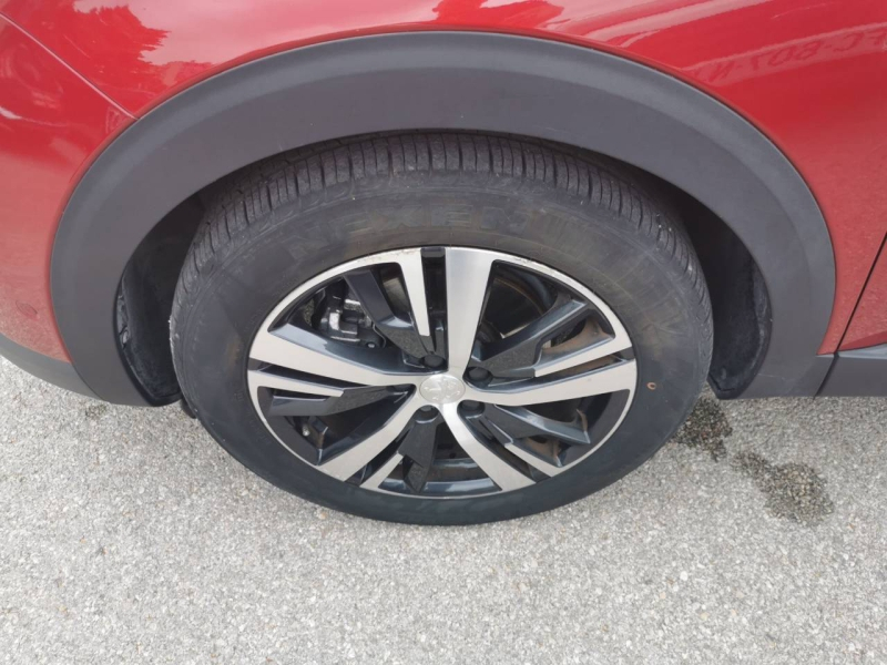 Photo 18 de l’annonce de PEUGEOT 3008 d’occasion à vendre à MARSEILLE