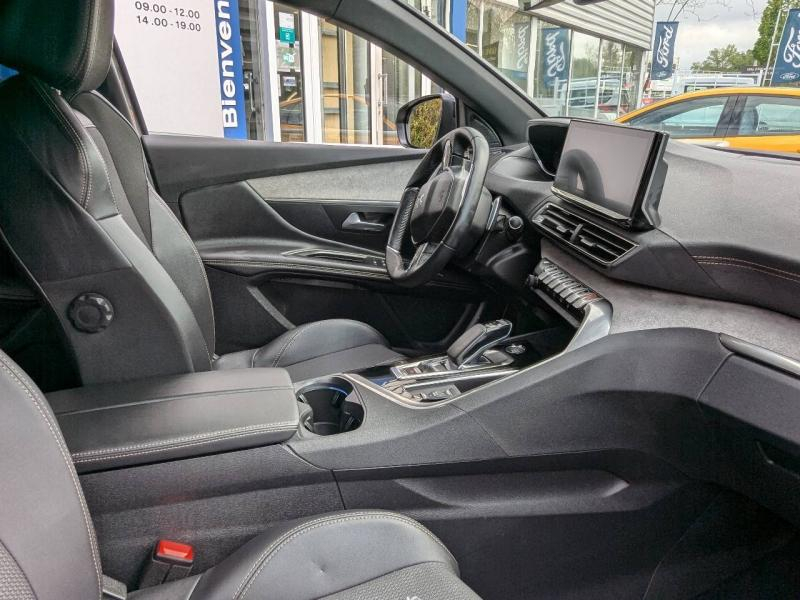 Photo 6 de l’annonce de PEUGEOT 3008 d’occasion à vendre à VITROLLES