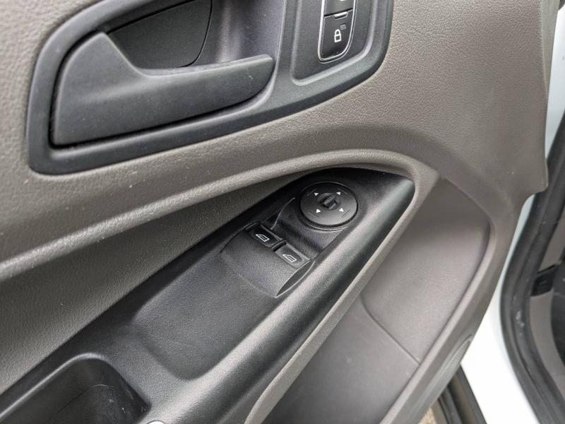 Photo 17 de l’annonce de FORD Transit Connect VUL d’occasion à vendre à AUBAGNE