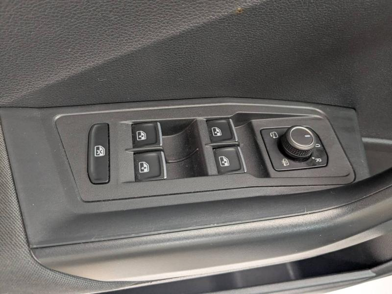 Photo 10 de l’annonce de VOLKSWAGEN T-Roc d’occasion à vendre à ANNEMASSE